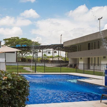 Hotel Palo Grande Cf Pereira Exterior photo