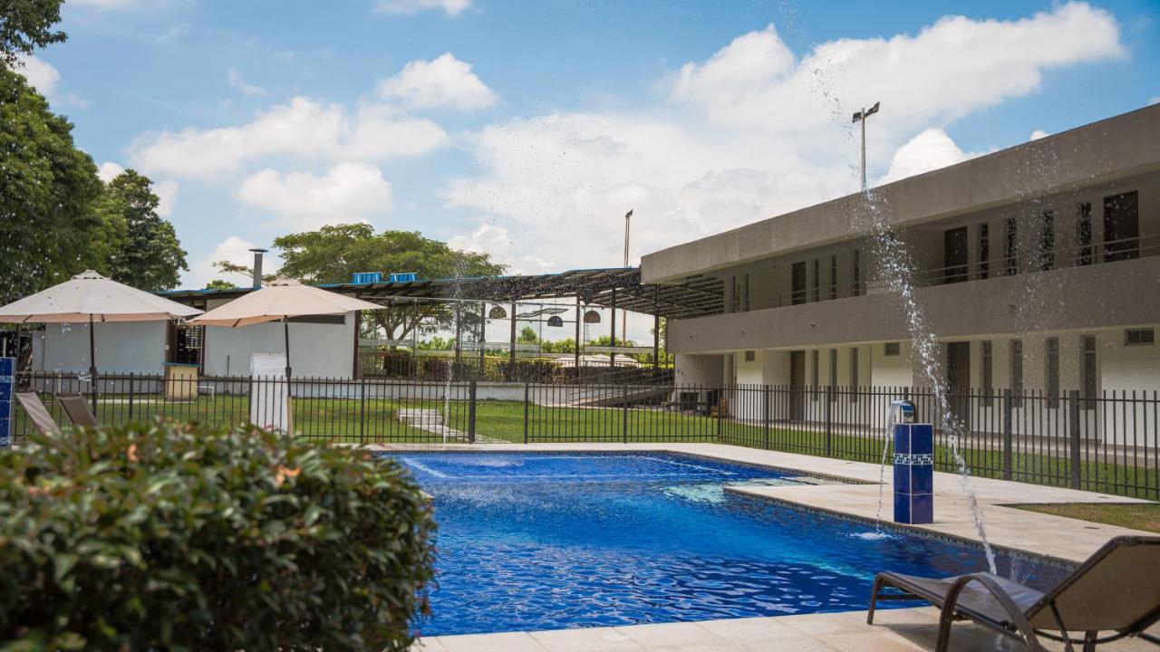 Hotel Palo Grande Cf Pereira Exterior photo